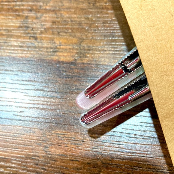 Floral Hair Clips - Picture 5 of 5